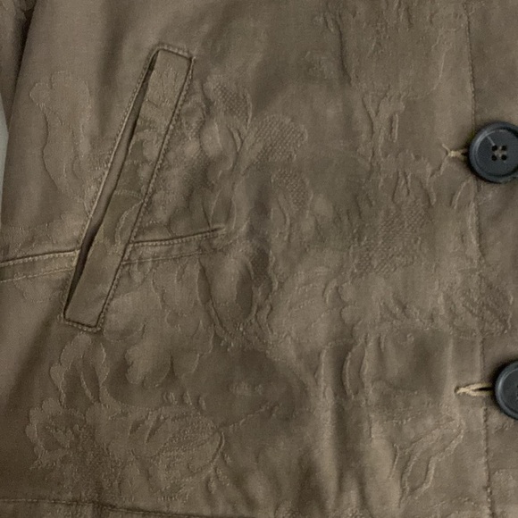 Beautiful H&M Floral Pattern Jacket - Picture 2 of 7